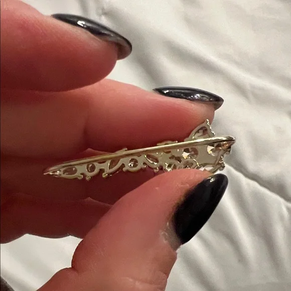 Melinda Maria Crystal Ear Cuff - Picture 4 of 5